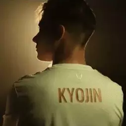  Kyojin's avatar